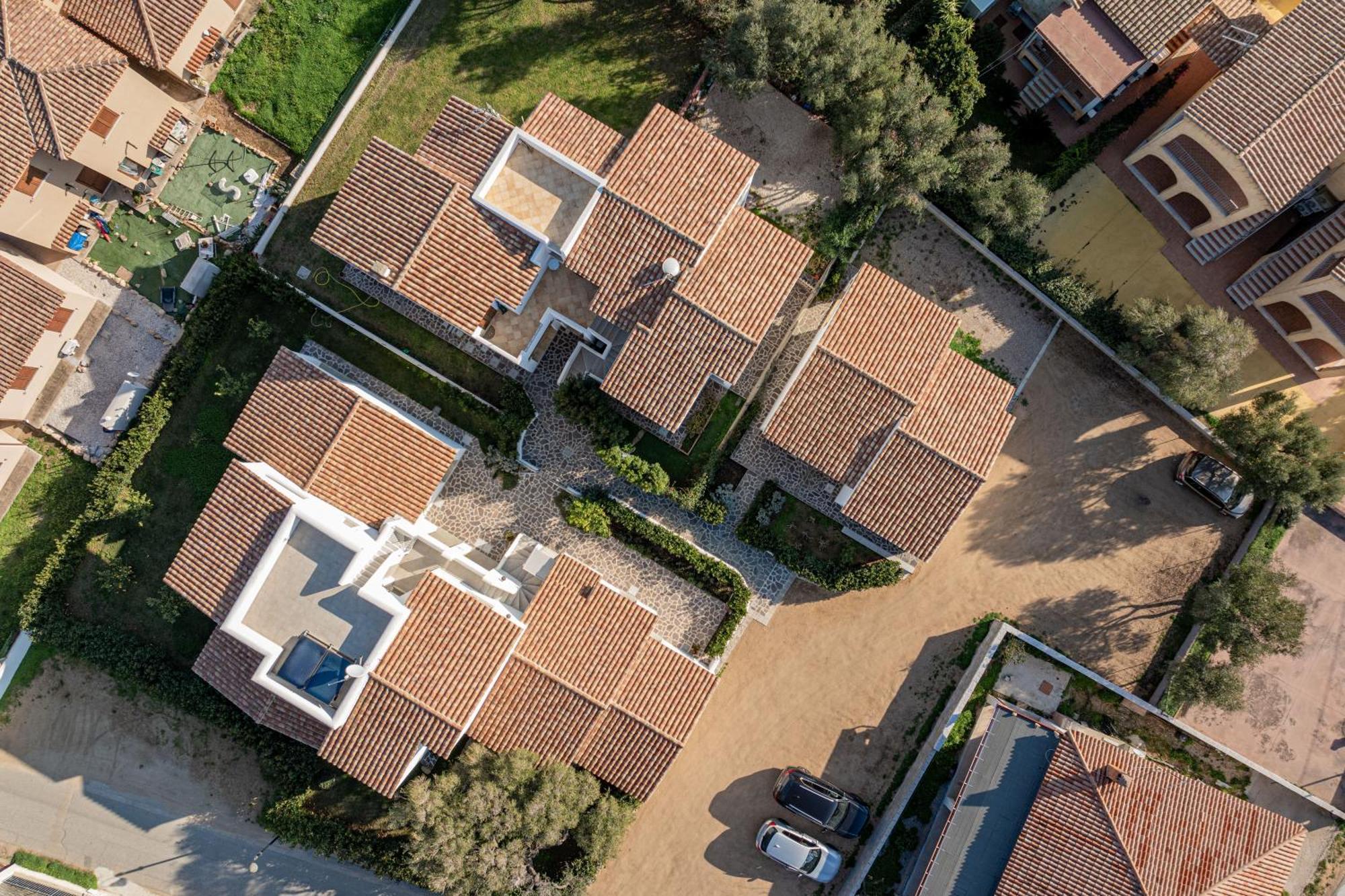 ホテル Residenza L'Alzoni サン・テオドーロ エクステリア 写真